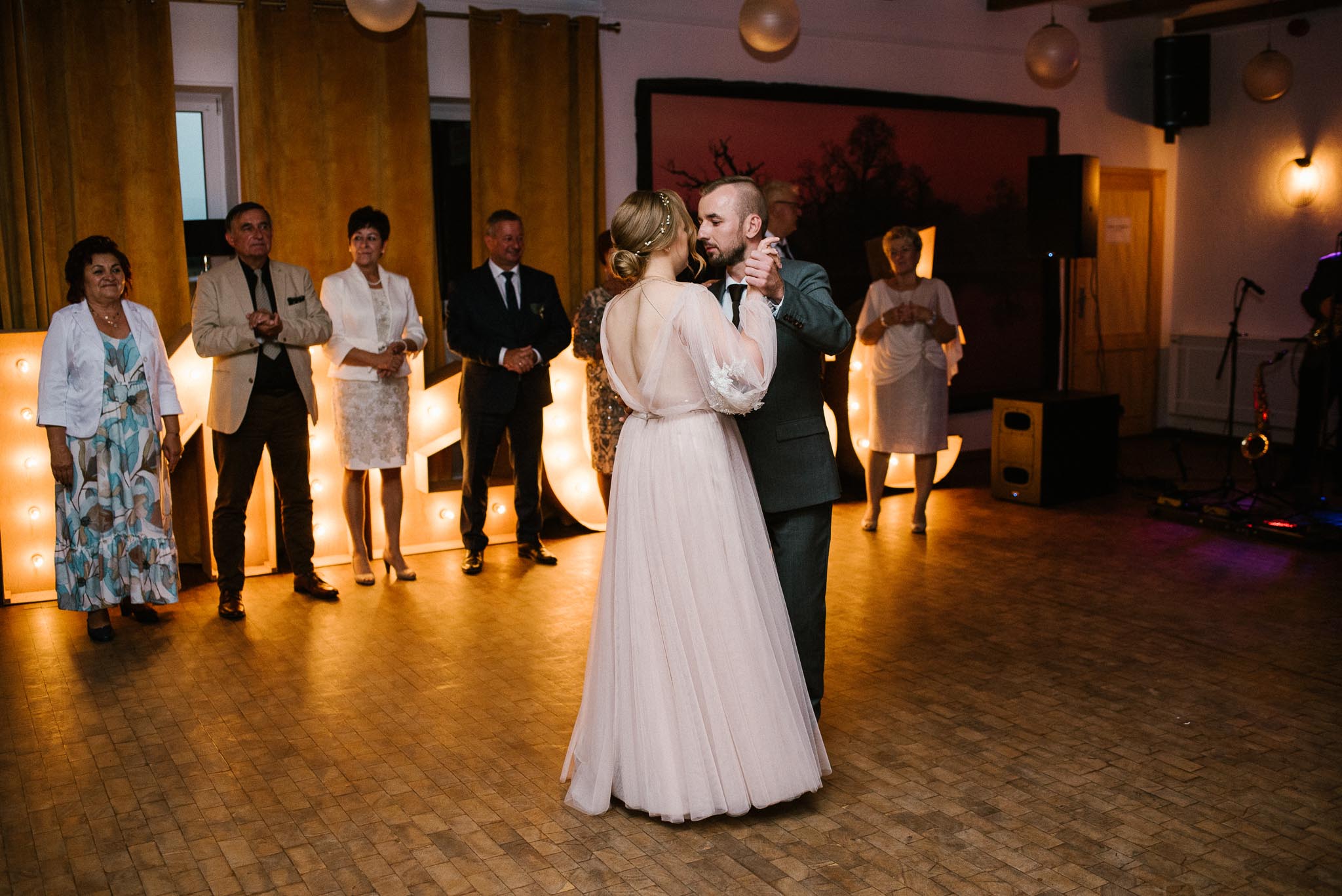Pierwszy taniec - ślub w Biskupicach, Siedem Drzew