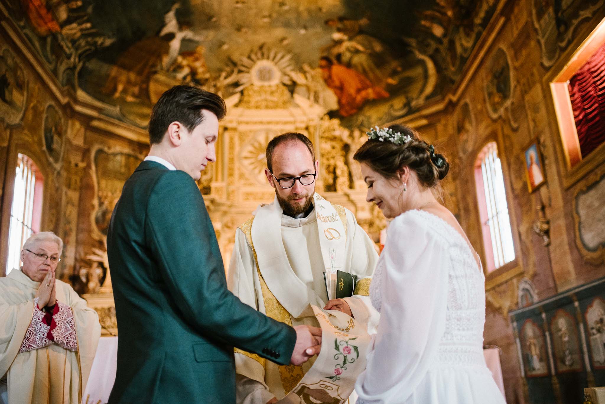 Przysięga małżeńska  - sesja ślubna reportaż Żuczki Inowrocław